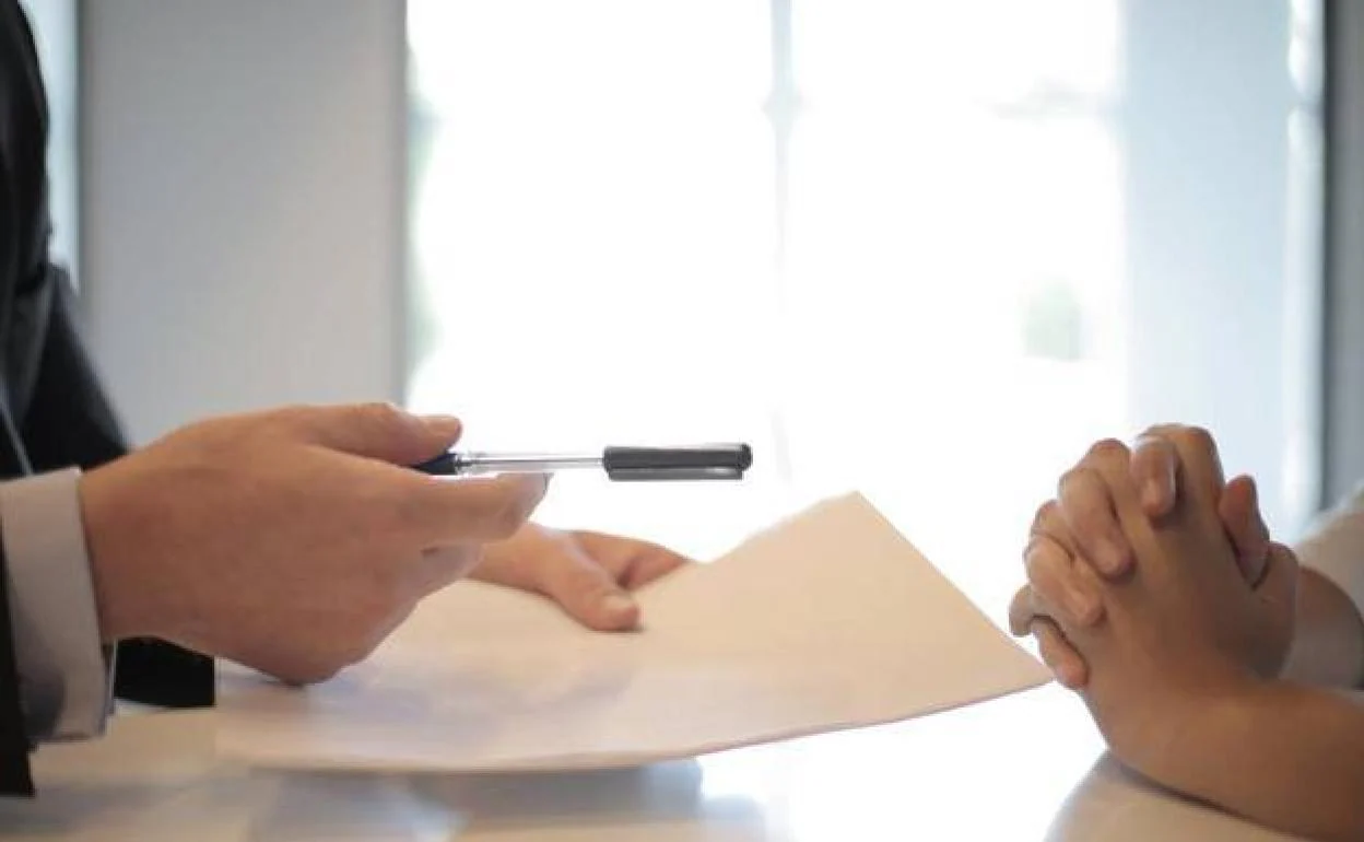 ¿Quién solicita la emancipación?